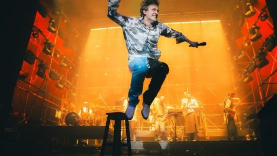 Louta presentó "Un Instante" en Buenos Aires, con dos noches a sala llena en el Teatro Vorterix