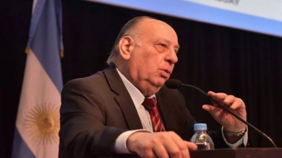 Cachanosky: “El Gobierno está enredado en su política monetaria”