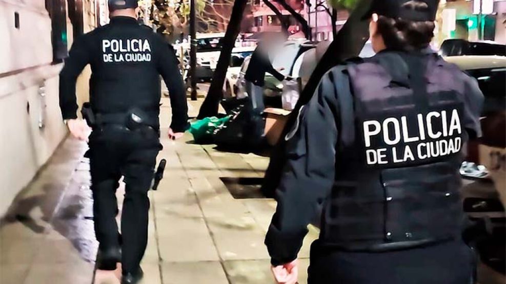 Contenedores de basura en CABA 04082025