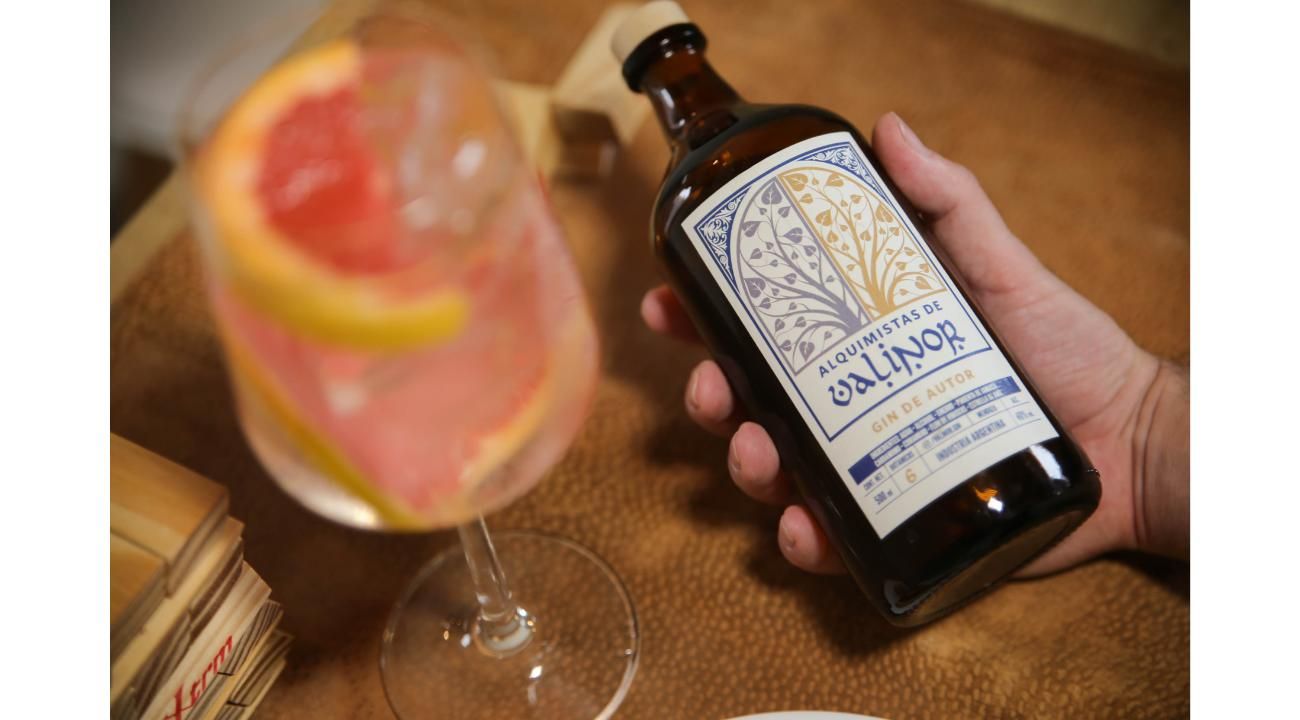 Alquimistas de Valinor, el gin mendocino que marca tendencia