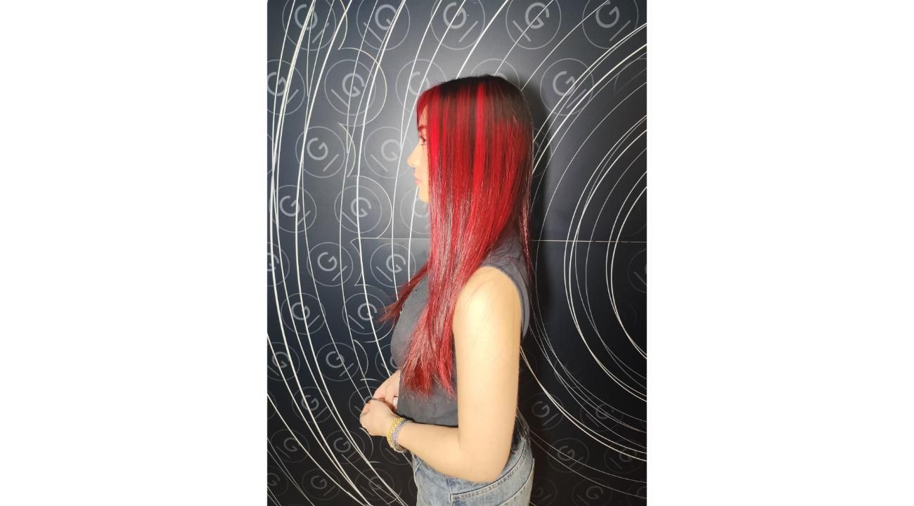 GEIROLA ESTÉTICA Y LA TENDENCIA DEL CABELLO ROJO