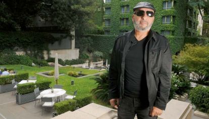 El consultor Guillermo Seita retoma su hobby de juntar para la foto a sus clientes con perfil de "moderados". Los anteriores globos de ensayo. Cuando sufría a Yabrán. 
