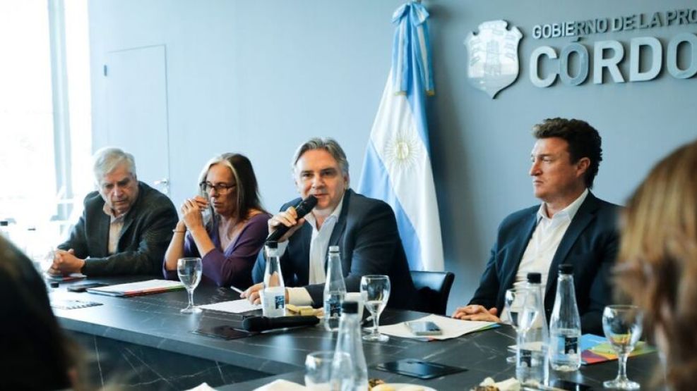 LLaryora y Montero en el Centro Cívico