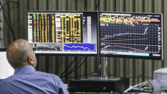 Cierre de mercados: suben bonos y acciones tras la baja del dólar y señales políticas positivas este 6 de agosto