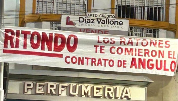 Pasacalles contra la dirigencia de Independiente