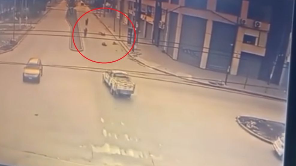 La Plata: murieron los dos motociclistas que escapaban de un control policial y chocaron a alta velocidad