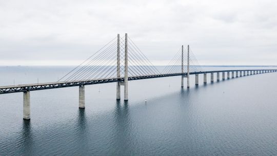 Italia avanza con el puente colgante más largo del mundo sobre el Estrecho de Mesina