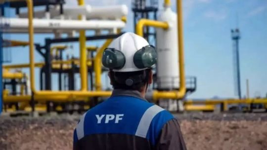 YPF refuerza su liderazgo en Vaca Muerta con una compra clave