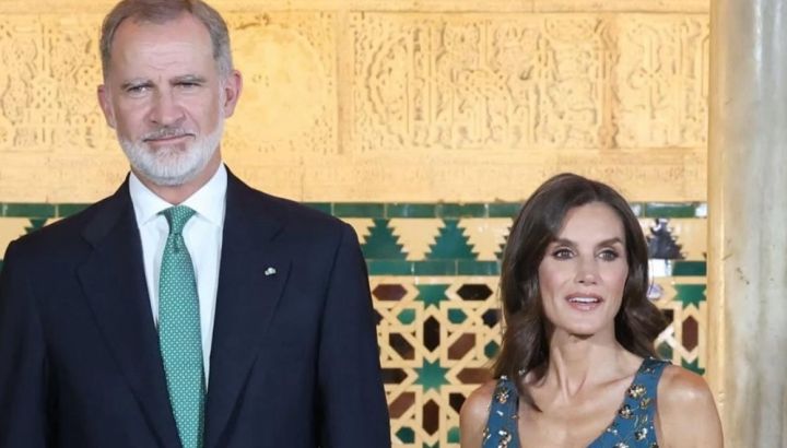 Una experta en realeza advierte sobre la histórica tradición que rompieron el rey Felipe y la reina Letizia: "Nunca más lo vamos a ver"