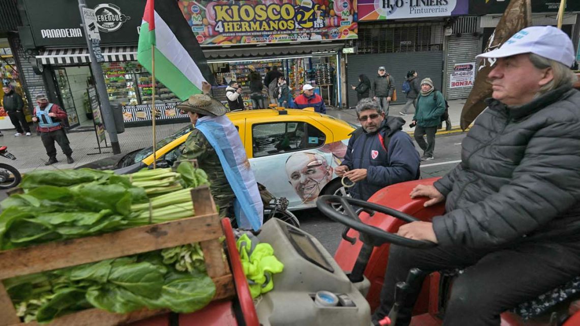 Street scene in Buenos Aires.