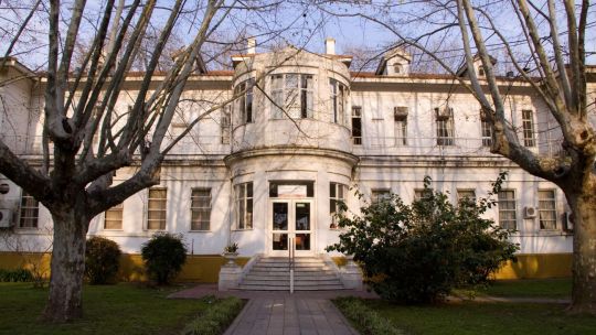 Artistas intervendrán el Instituto Roffo para apoyar la salud pública y defender a pacientes y trabajadores