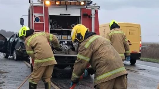 Tragedia en la Ruta 2: un hombre murió tras chocar de frente al circular en contramano