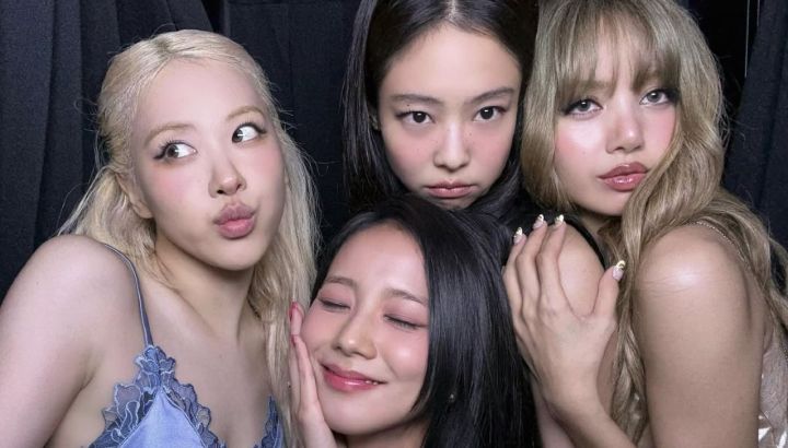 Jisoo reveló fotos inéditas con Jennie, Rosé y Lisa en el 9º aniversario de BLACKPINK
