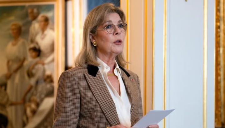 Carolina de Mónaco a sus 68 demuestra que el blazer es la prenda favorecedora y elegante a la vez
