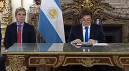 Mieli en cadena nacional, estuvo junto al ministro Luis Caputo.