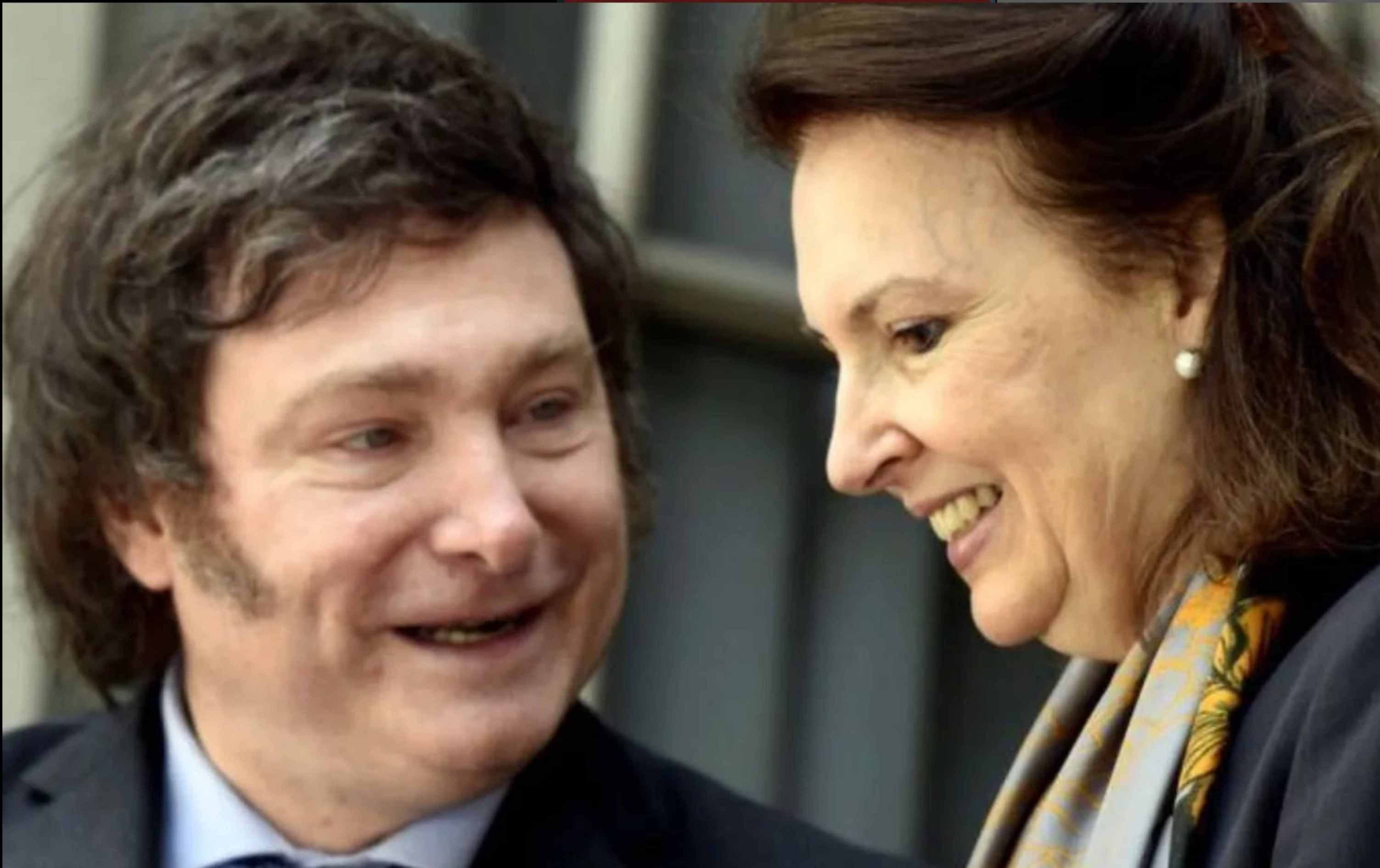 2025. Diana Mondino y el periodista Mehdi Hasan, entrevista de Al Jazeera.