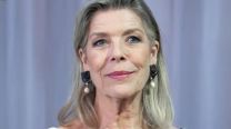 Carolina de Mónaco, a sus 68 años, impactó con su look juvenil y relajado: jean y zapatillas en un evento oficial