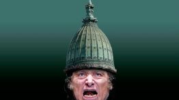 100825_milei_casco_congreso_temes_g