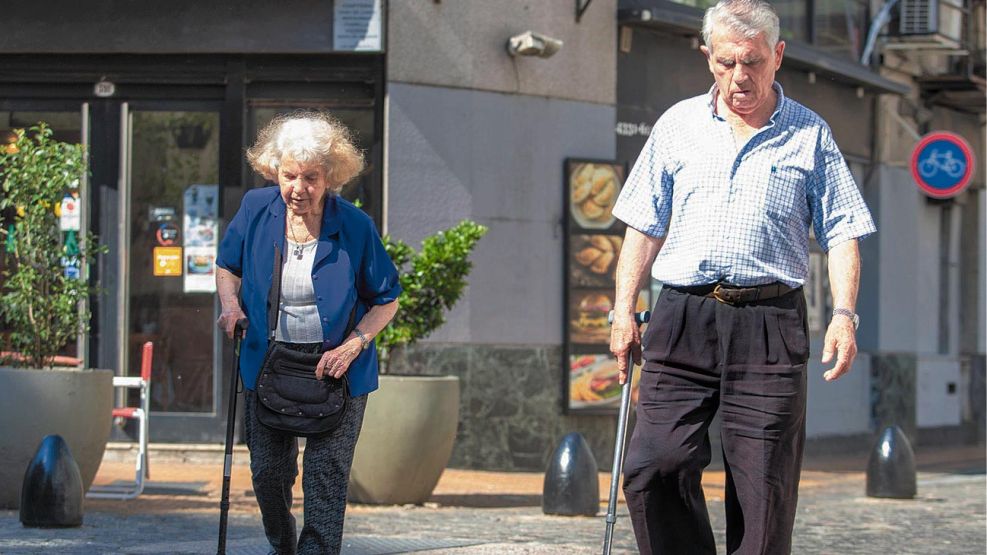 100825_adultos_mayores_jubilados_na_g