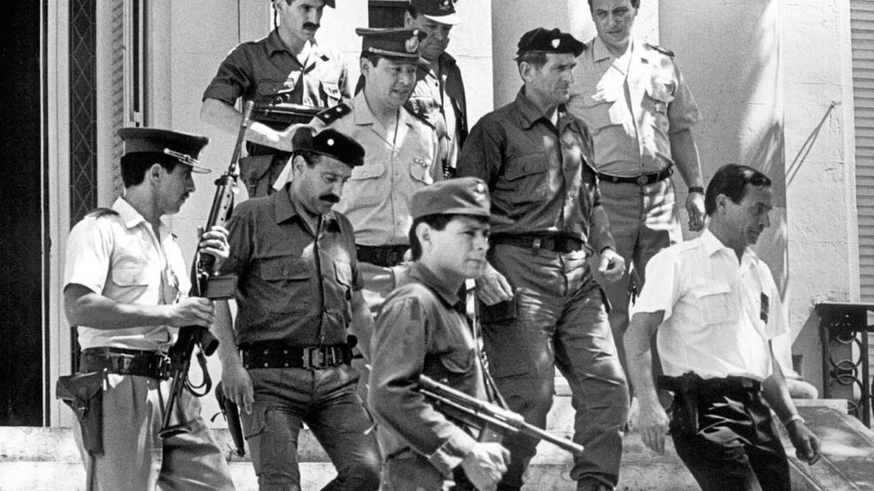 100825_alzamiento_militar_carapintada_seineldin_telam_g