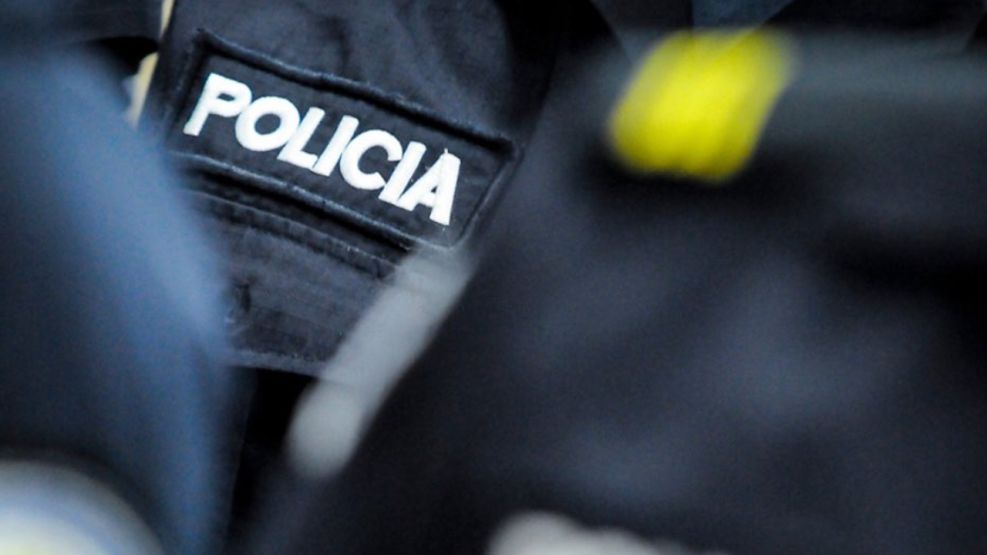 Policía