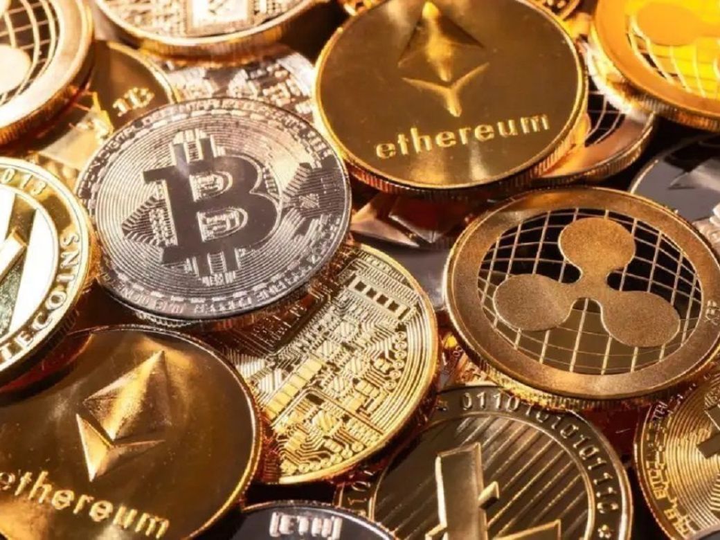 Criptomonedas en alza: por qué el Bitcoin superó los USD 120.000 y qué  esperar hacia fin de año | Canal E