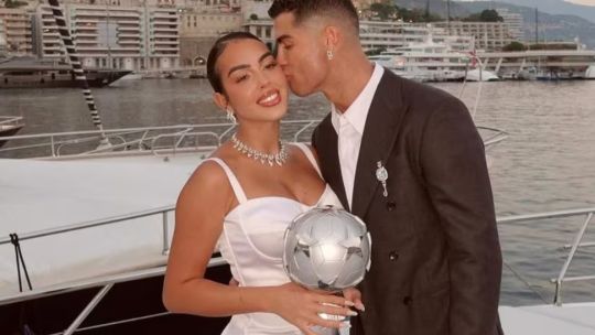 Cristiano Ronaldo propuso matrimonio a su pareja y madre de sus hijos, Georgina Rodríguez 