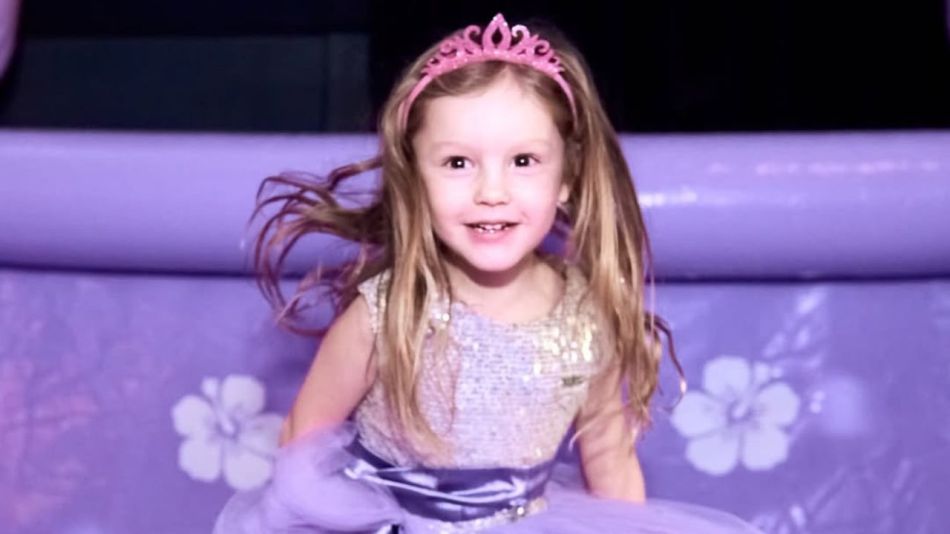 Todas las fotos del cumpleaños de Anita García Moritán: decoración de Lilo y Stitch y todos los invitados