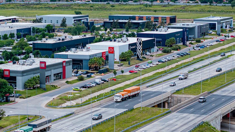 Autocity, sobre avenida de Circunvalación