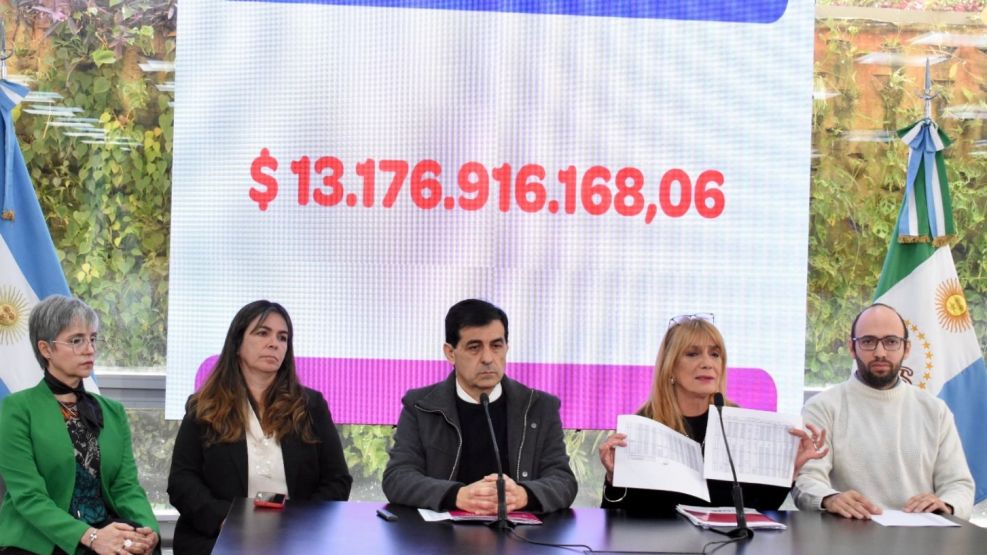 Conferencia de prensa de autoridades de Insssep y Ecom