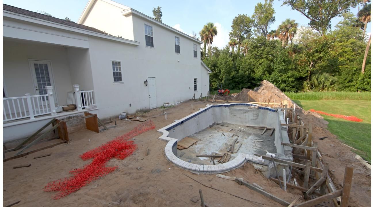 Construir una pileta: diseño, funcionalidad y confort en un solo proyecto