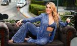 El look azul eléctrico de Fátima Florez en España y su foto con un mega galán turco