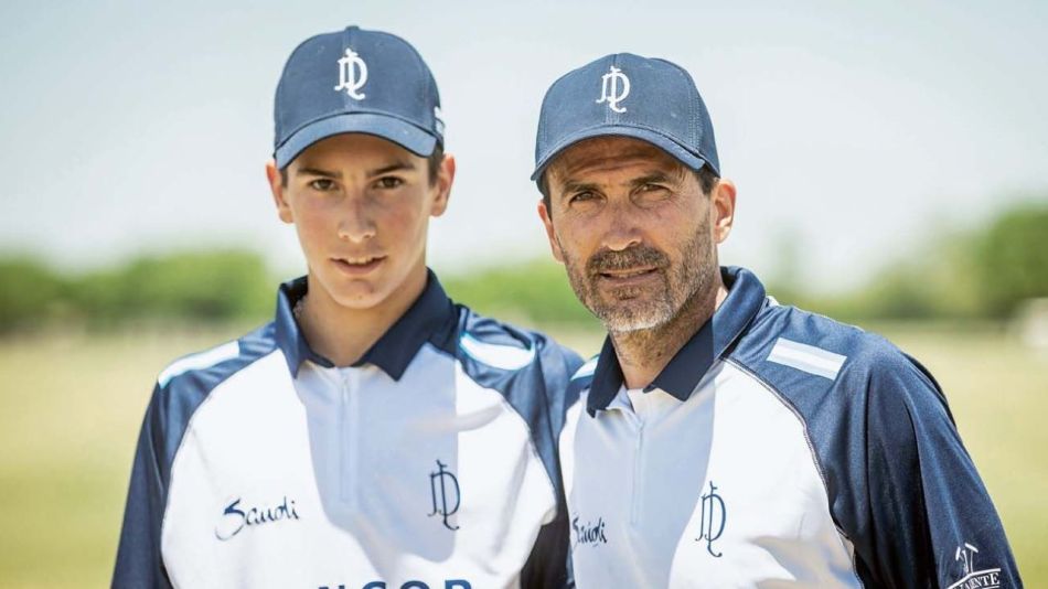 Adolfo Cambiaso y su hijo 
