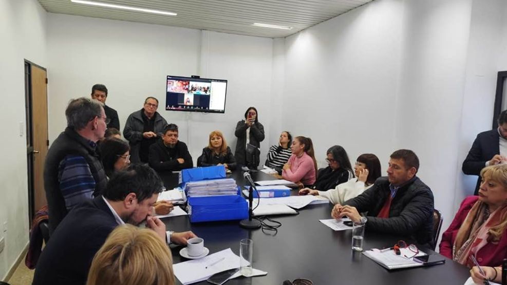 Diputados y gremios en la Comisión de Educación. 