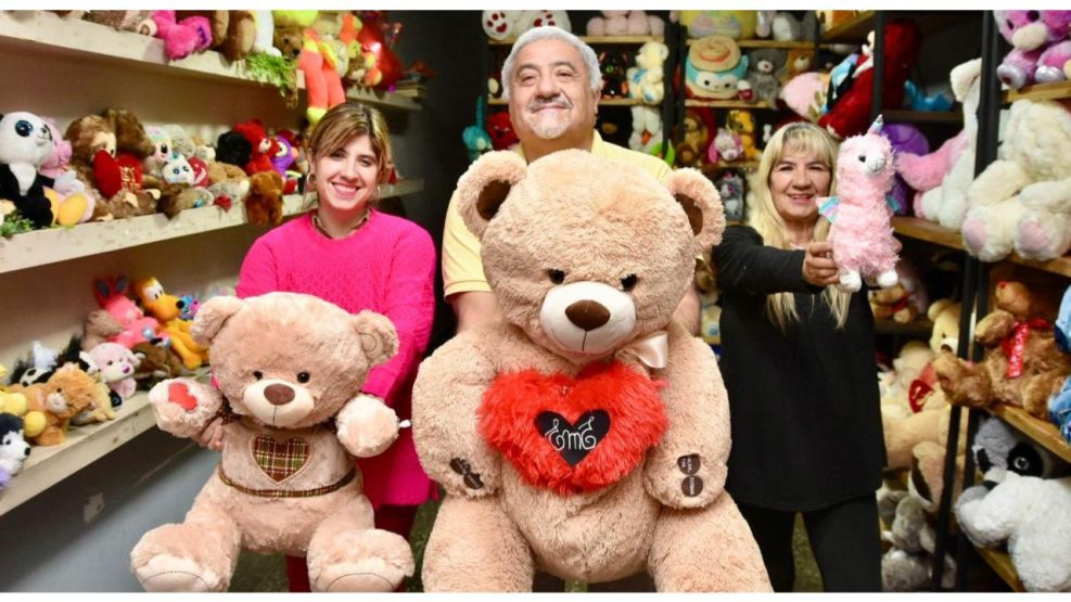 EME, los peluches inteligentes de San Juan que conquistaron a grandes y chicos