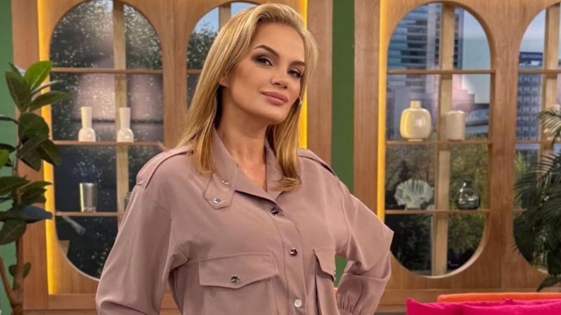 審美的な治療を受けた後のエリアナ・ゲルシオの驚くべきメッセージ：「私は副作用があります」