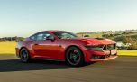 Ford ya vende el Mustang Dark Horse en Argentina 