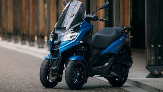 Así son los scooters Piaggio MP3 y Aprilia SXR160 que llegan a Argentina
