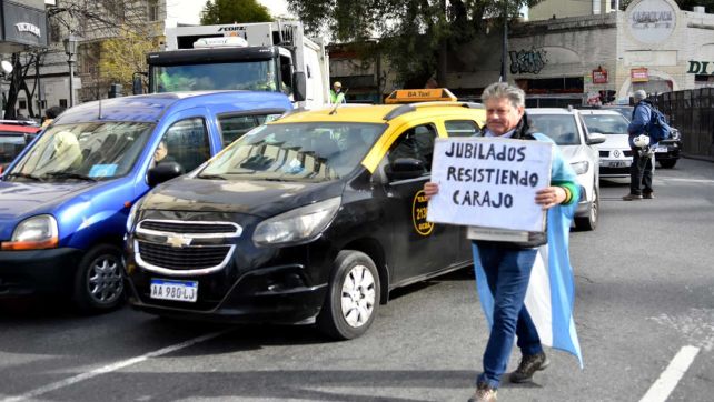 Marcha de jubilados en el congreso 20250813
