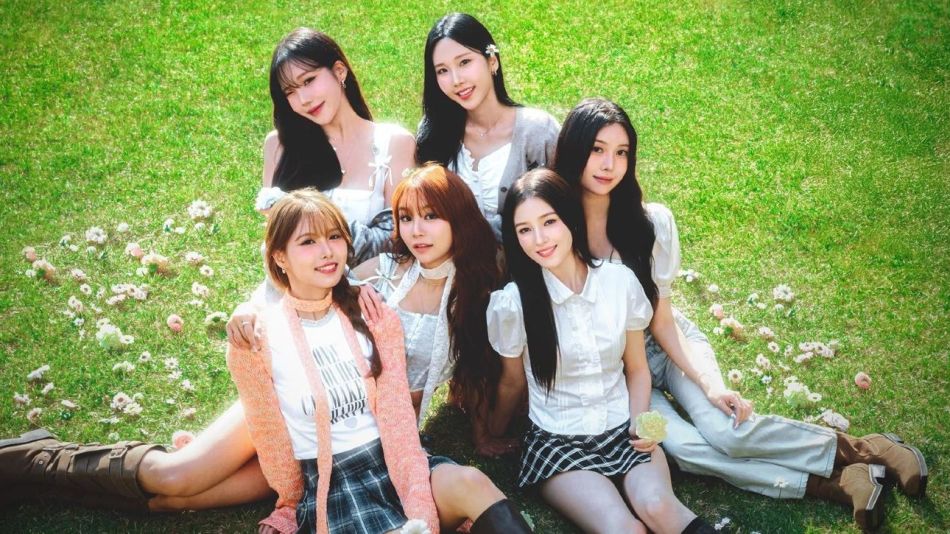 MOMOLAND