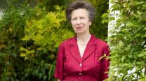 Se casó dos veces, estuvo nominada a un Premio Nobel y tuvo cuatro nombres diferentes: la historia de Ana, la Reina de Inglaterra sin corona