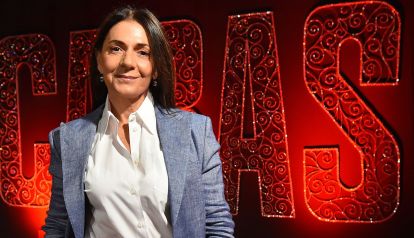 Verónica Cangemi en +CARAS