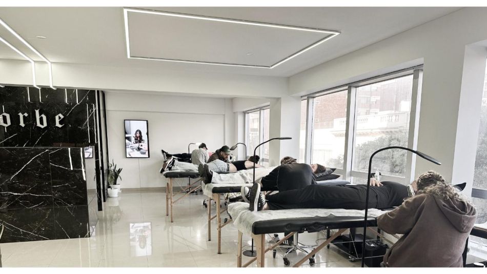 Studio Orbe se traslada a Buenos Aires: tatuajes y piercings en dos jornadas únicas