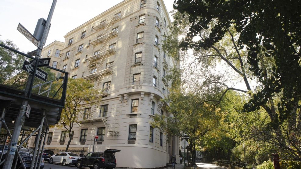 NYC Co-Op Market Reawakens With Bargains for First-Time Buyers