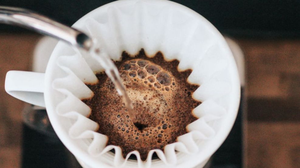 Cómo influye la temperatura del agua en el sabor del café