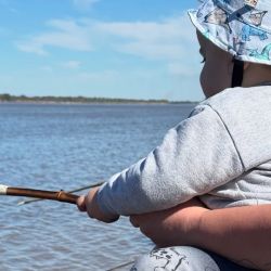 Esta valiosa iniciativa fue liderada por Pescadoras del Jaaukanigás, figura clave en la región y precursora con su innovadora escuela de pesca, la primera en el norte argentino.