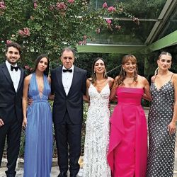 La familia Hadad en el casamiento de Camila, la hija mayor. | Foto:Cedoc.