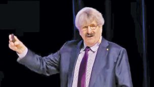 17_08_2025_gary_ruvkun_cuarterolo_g