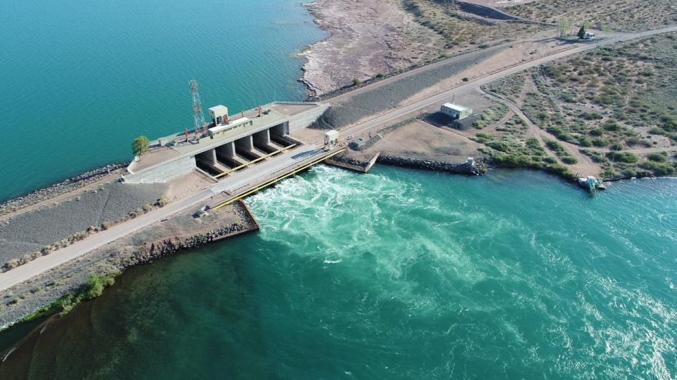 Avanza la privatización de cuatro represas por parte del Gobierno con ingresos proyectados de US0 millones