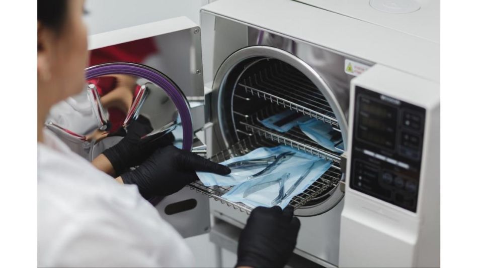 Manicuria segura: el lujo de cuidar la salud